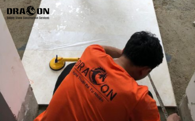 đá ốp cầu thang